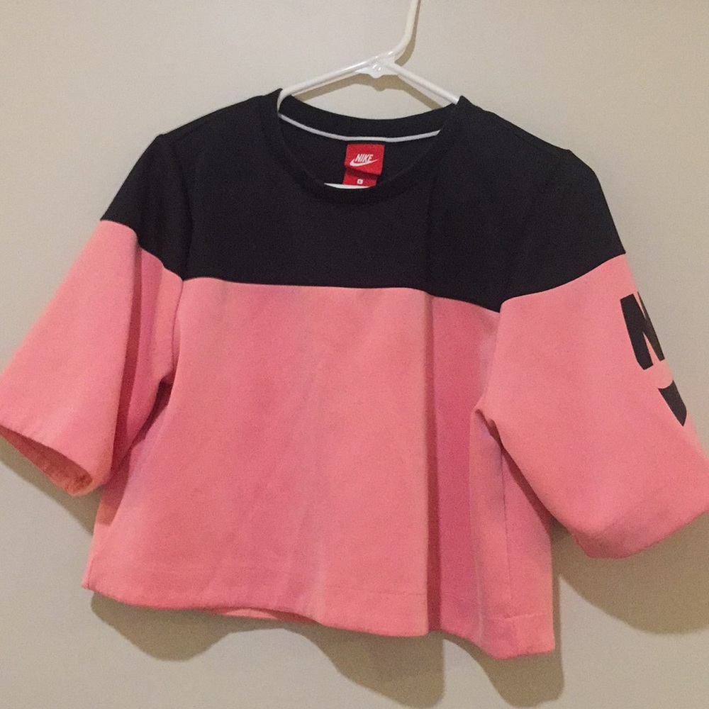 Nike Top